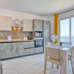 Beautiful Seafront With Comfy Beds, Ac & Wifi By 360 Estates