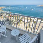Beautiful Seafront With Comfy Beds, Ac & Wifi By 360 Estates Apartment *
