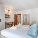 Apartment Beautiful Seafront With Comfy Beds, Ac & Wifi By 360 Estates *
