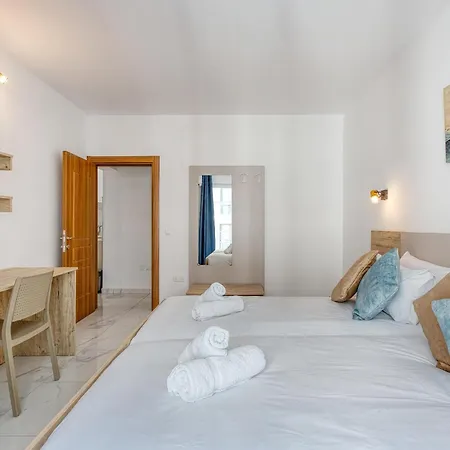 Appartement Beautiful Seafront With Comfy Beds, Ac & Wifi By 360 Estates