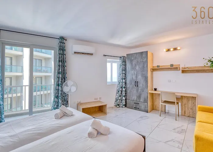 Appartement Beautiful Seafront With Comfy Beds, Ac & Wifi By 360 Estates *