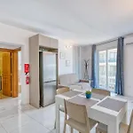 Beautiful Seafront With Comfy Beds, Ac & Wifi By 360 Estates