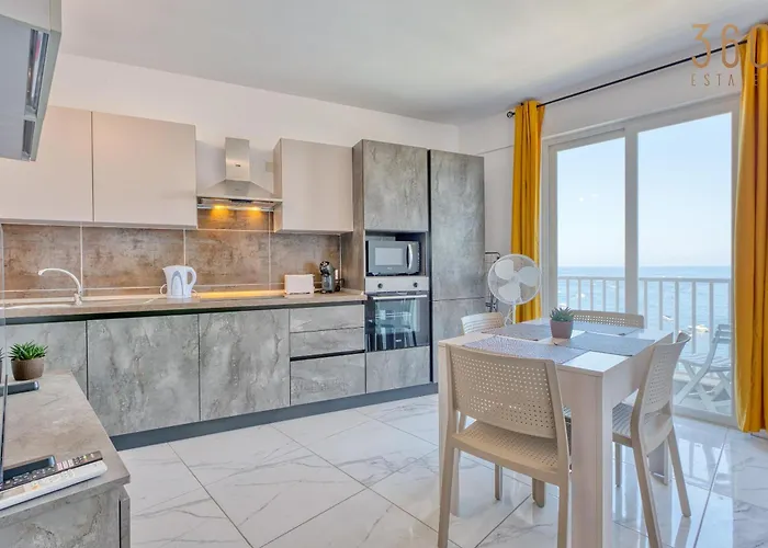Beautiful Seafront With Comfy Beds, Ac & Wifi By 360 Estates